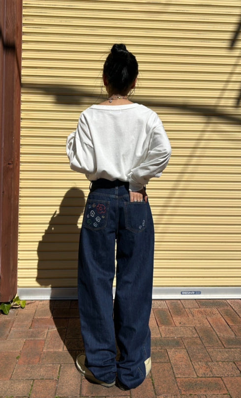 刺繍カーブデニム